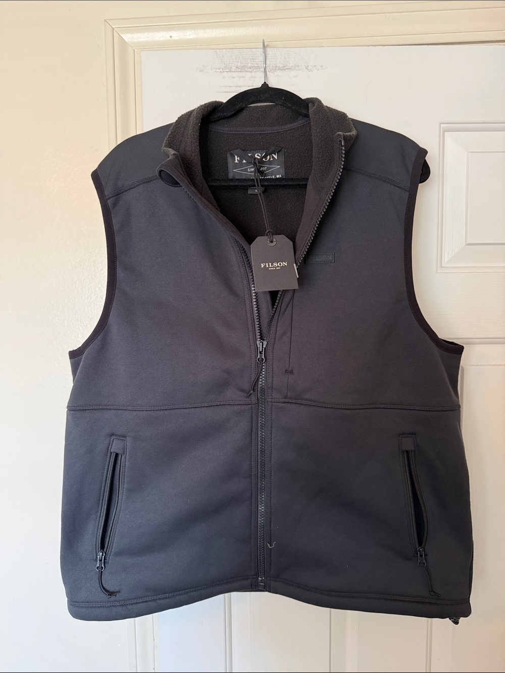 Filson Men's Black Zippered Softshell Vest